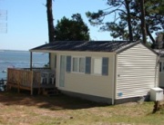 Mobil-home en bordure de mer